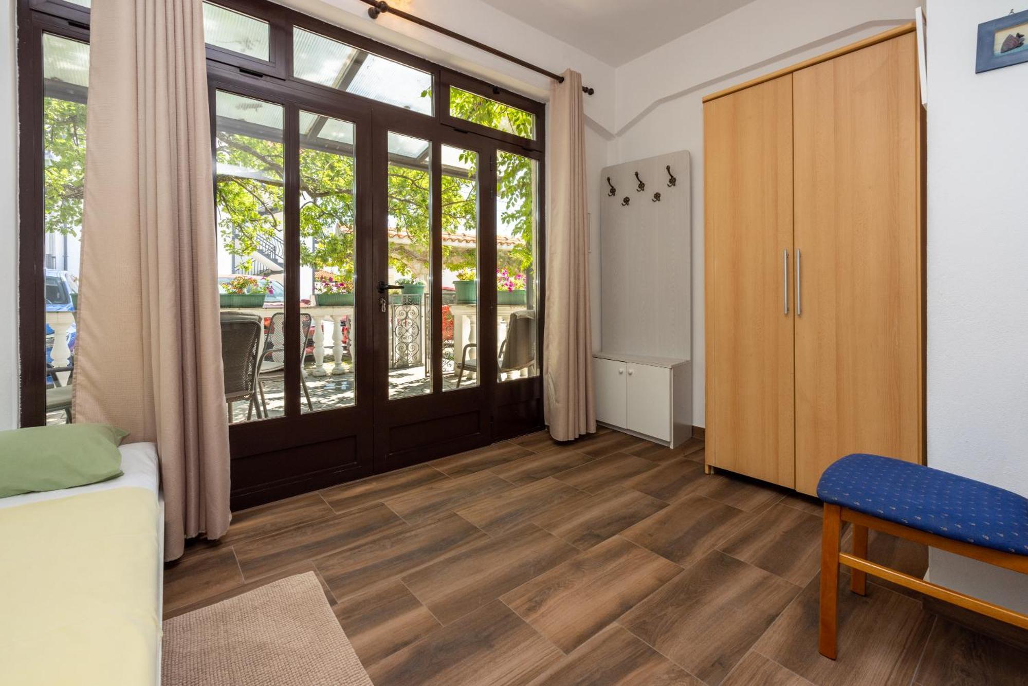 יאדראנובו Apartment Dom מראה חיצוני תמונה