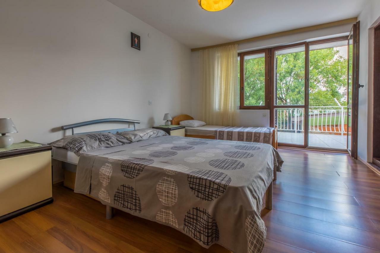 יאדראנובו Apartment Dom מראה חיצוני תמונה