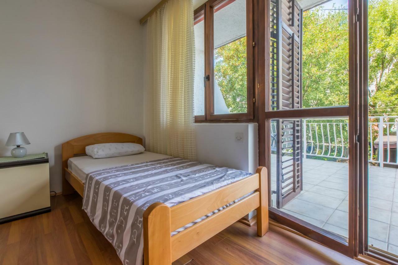 יאדראנובו Apartment Dom מראה חיצוני תמונה