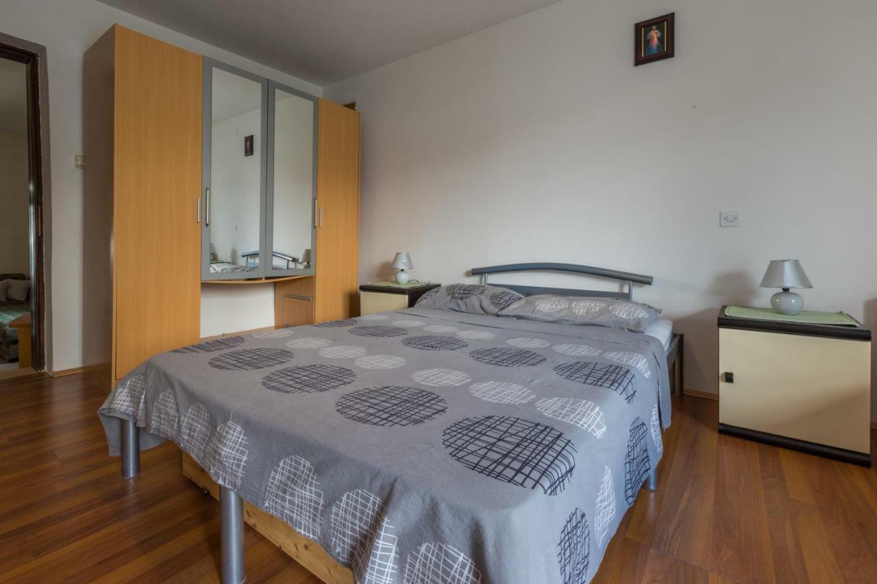 יאדראנובו Apartment Dom מראה חיצוני תמונה